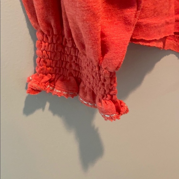 New Free People coral crocheted top s - Picture 5 of 6